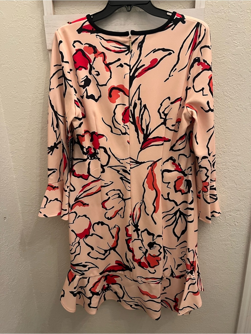 NWT Karl Lagerfeld Paris Floral Bell Sleeve Dress Size 12 Blush Pink Ruffle Hem - Picture 4 of 15
